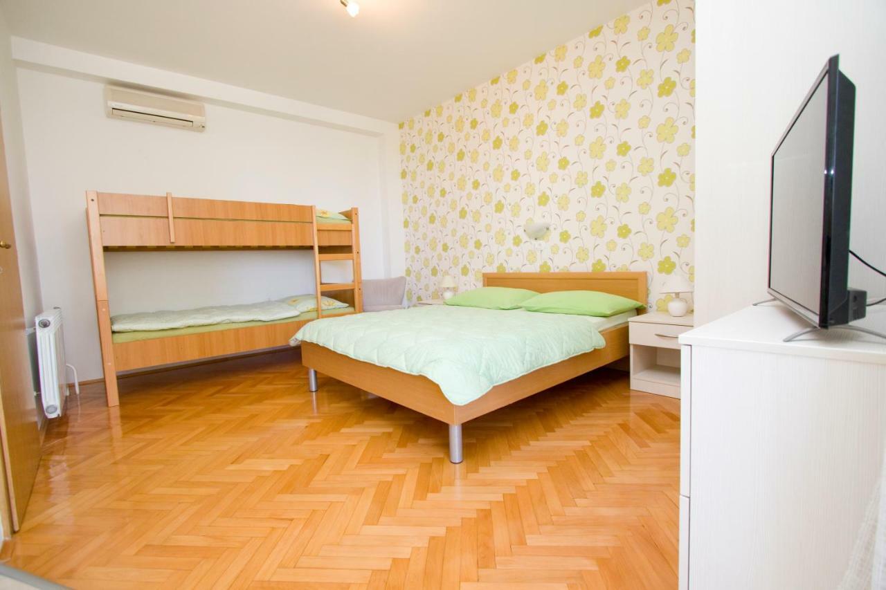 Apartmani Marija Cizmic Макарска Экстерьер фото