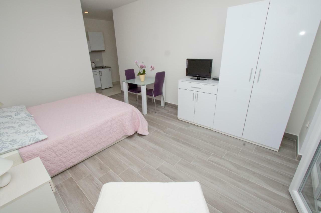Apartmani Marija Cizmic Макарска Экстерьер фото